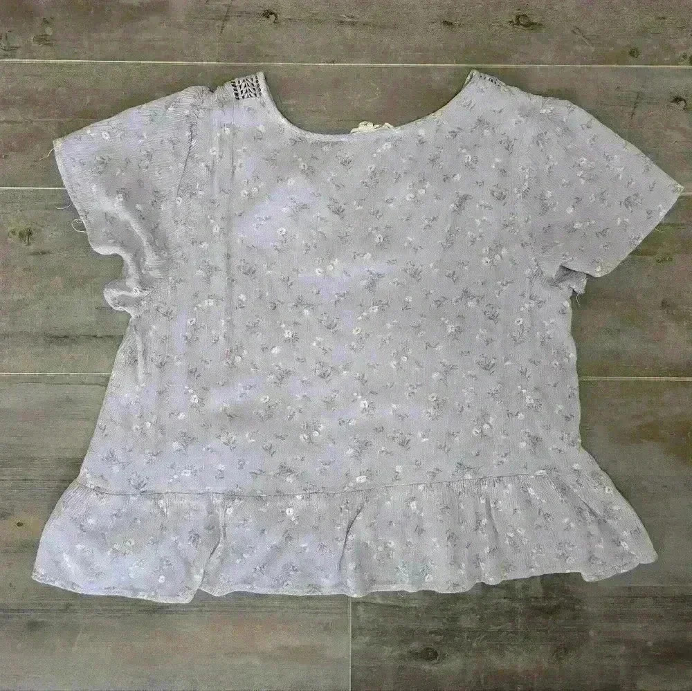 Hippie Rose Floral Cropped Blouse - Picture 5 of 5